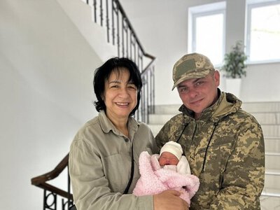 У Львові 52-річна військова народила доньку