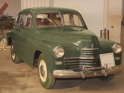 Найстарішому авто, що продали в Україні у жовтні — 74 роки: що за модель