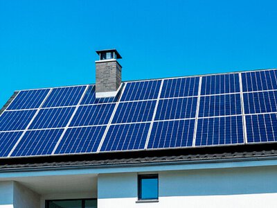 Гроші одразу: уряд змінив компенсацію за домашні сонячні панелі