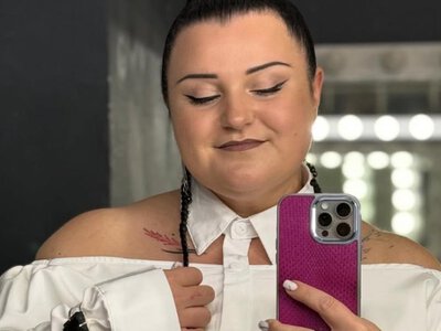 Наїхала на дядька. Відома українська співачка попала в ДТП: деталі інциденту