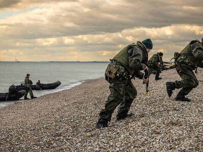 Несподівані удари з моря: британські командос провели навчання біля кордонів РФ