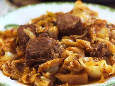 Без смаження: нотуємо смачну капусту з куркою