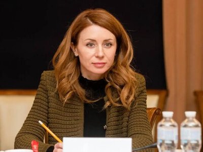 Гринчук відповіла на запитання про ночівлі у Галущенка — “нічого про це не чула” 
