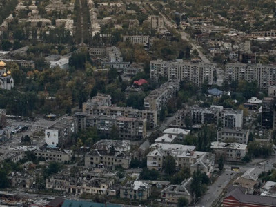 Росіяни намагаються заїжджати у Покровськ технікою, користуючись поганою видимістю через погоду, і затягувати більше сил, – комбат “Шершнів Довбуша”