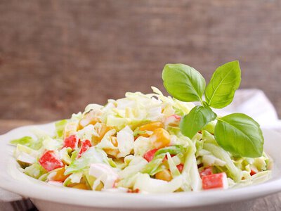 Салат із крабовими паличками для будь-якої нагоди: смачний і простий