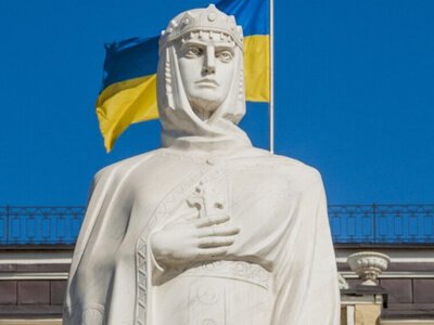 Чиє слово було на початку? Якою була мова релігійних писемних пам'яток Давньої Русі