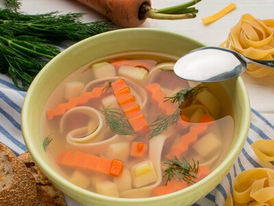 Не виливай бульйон! Дивись, як його правильно зберегти