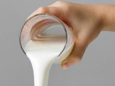 Ціни на молоко в Україні: хто заробляє на занижених закупівельних цінах