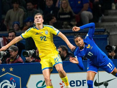 Україна зі скандалом розбита Францією, але зберегла шанс на вихід до плей-оф: відеоогляди матчів відбору ЧС-2026