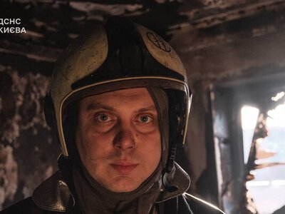 Удар по Києву 14 листопада: рятувальник прибув на виклик, щоб гасити власну квартиру (ФОТО)