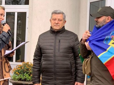 До Славути після двох років російського полону повернувся захисник Сергій Оберман