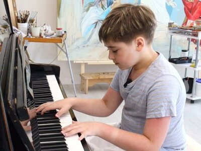 11-річний українець показав як створює музику (відео)