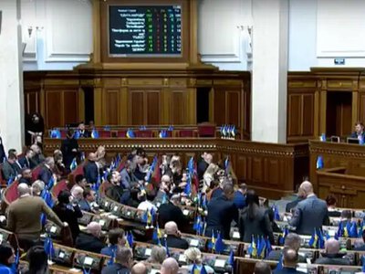 Заворушення в парламенті. Чи здатна Верховна Рада відірватися від Банкової