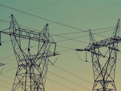 росія атакувала енергетику у чотирьох областях, графіки у більшості областей - Міненерго