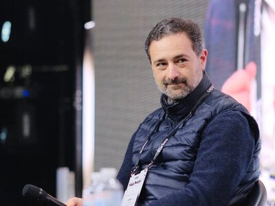 Гендиректор «Укрпошти» витрачає зарплату на освіту в США