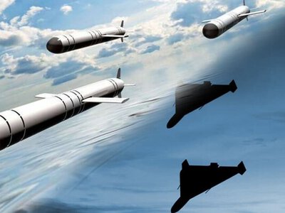 Масова атака: що відбувається в Україні і чому підняли авіацію сусідніх країн