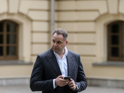 Financial Times: Зеленському варто звільнити Єрмака та почати працювати з опозицією