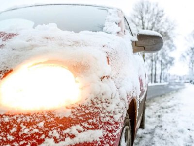 Можна залишитись без авто: поліцейський назвав місця, де взимку не можна паркуватися