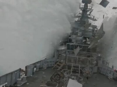 Драматичний момент: підводний човен НАТО торпедує фрегат (ВІДЕО)