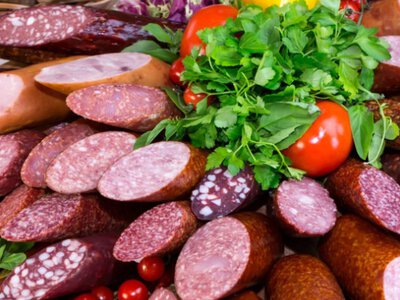 Названо найкращу ковбасу, в якій мінімум добавок і жодного крохмалю