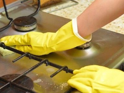 Як відмити плиту від жиру за допомогою копійчаного засобу - На пенсії