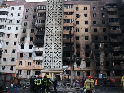 6 людей досі не знайшли: у Тернополі завершили пошуково-рятувальні роботи після обстрілу