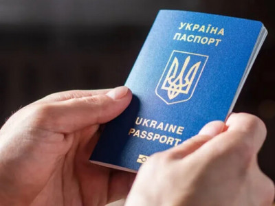 Хто з чоловіків не може виїхати за кордон у відпустку: перелік посад 