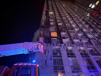 У Києві є влучання в житловий будинок