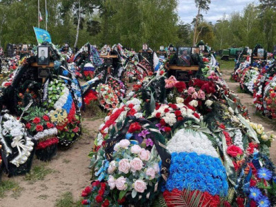 РФ скорочує виплати контрактникам і сім'ям загиблих