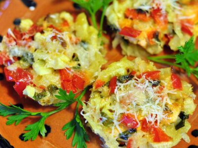 Смачні апетитні картопляні тарталетки з овочами