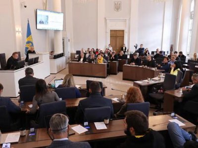Львівська міська рада проголосувала за приєднання поліклінік до ТМО