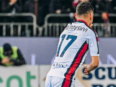 Дбайливий тато. Дружина Руслана Маліновського показала, як він виконує батьківські обов’язки