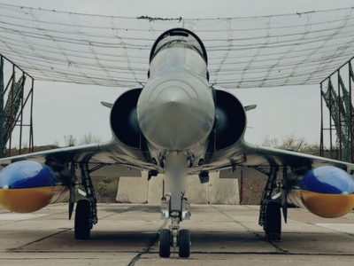 Український пілот розповів про роботу на французькому винищувачі Mirage 2000 й показав, як він виглядає (ВІДЕО)