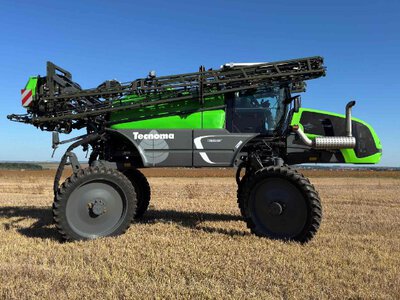 Не трактор, а танк для посівів: як одна машина змінює всю агро гру