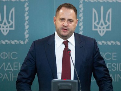 Єрмак підтвердив обшуки у нього