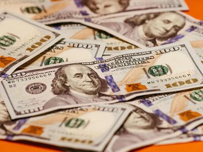 Гривню чекає новий удар: чи зросте курс долара з 1 грудня