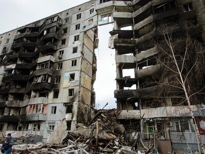 Не можна виправдовувати злочини путіна заради мирної угоди — Єврокомісія