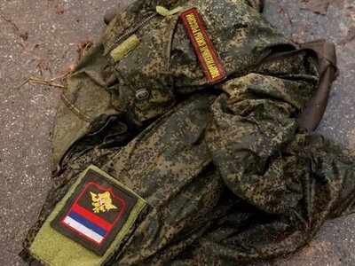 Штурмовики зс рф на Покровському напрямку грабують тіла своїх товаришів по службі - АТЕШ