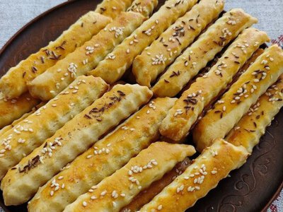 Солоні палички до супу, пива чи просто як перекус