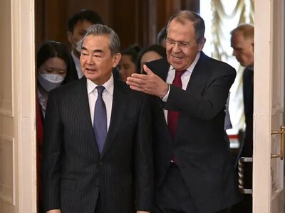 Ван Ї у Москві: Китай і Росія обговорюють стратегічну співпрацю