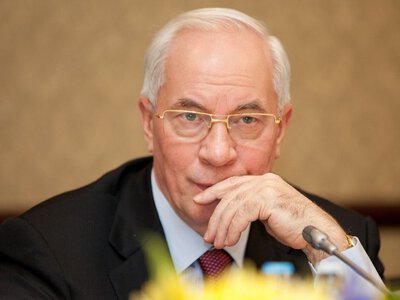 Спливли нові факти з життя Азарова