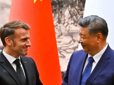 Макрон пропонує Сі Цзіньпіну зупинити російські атаки по Україні