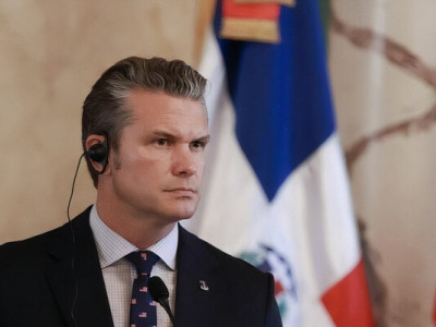 Скандал із Signal для Гегсета не закінчився. У Пентагоні оцінили ризики для військових США – CNN