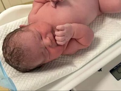 У Рівному народився хлопчик-богатир вагою майже 5,5 кг
