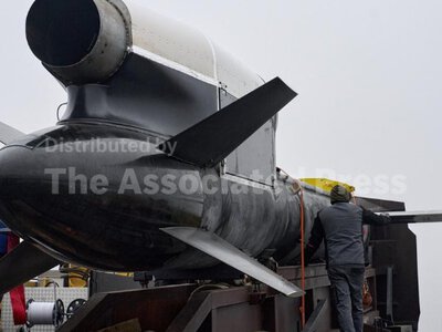 АР показало нову партію українських ракет Фламінго