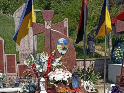 Мер Чорткова не виконує обіцянок: родинам загиблих Героїв  не виплачують компенсації за пам’ятники
