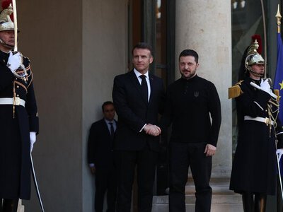 Макрон поінформував Зеленського про важливі рішення після переговорів у Китаї