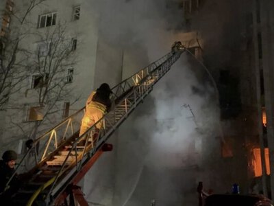 Окупанти вдарили по багатоповерхівці в Охтирці та поряд з будинком у Чернігові