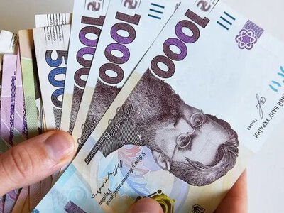 Кому і на скільки підвищать пенсії в 2026 році? 