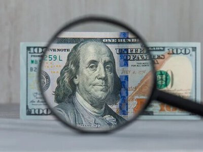 Українцям платили фальшивими доларами: які купюри були підроблені